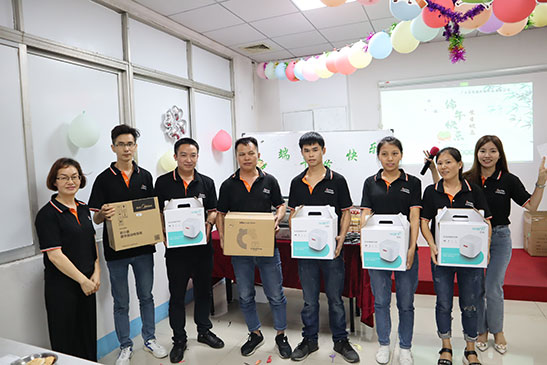 菲思盾端午活動(dòng)獲獎(jiǎng)合影